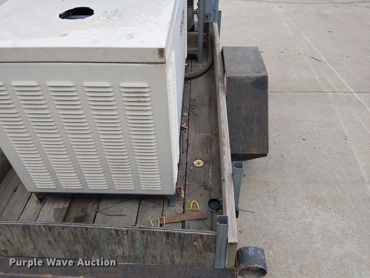 image for item DU3587 2010 Generac QT03016ANSX generator