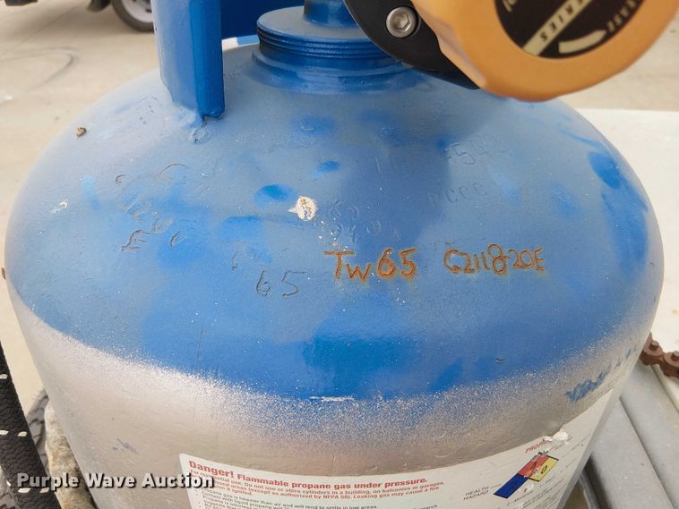 image for item DU3587 2010 Generac QT03016ANSX generator