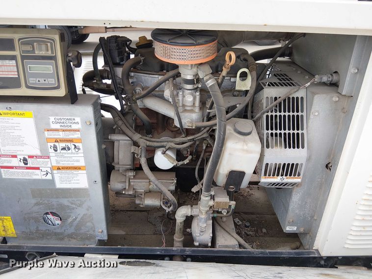 image for item DU3587 2010 Generac QT03016ANSX generator