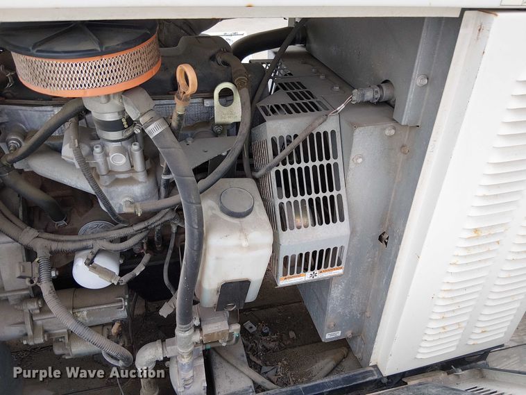 image for item DU3587 2010 Generac QT03016ANSX generator