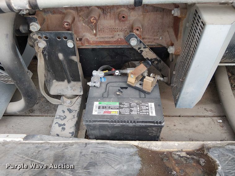 image for item DU3587 2010 Generac QT03016ANSX generator