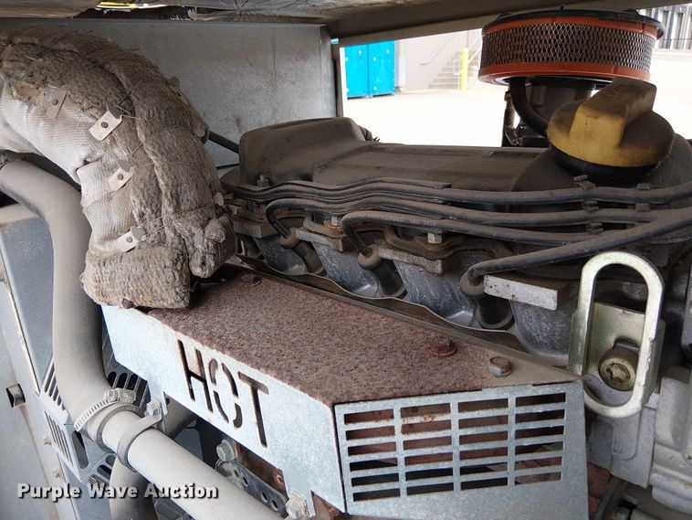 image for item DU3587 2010 Generac QT03016ANSX generator