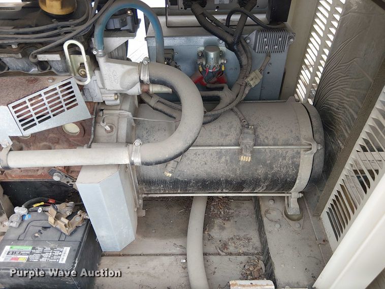 image for item DU3587 2010 Generac QT03016ANSX generator