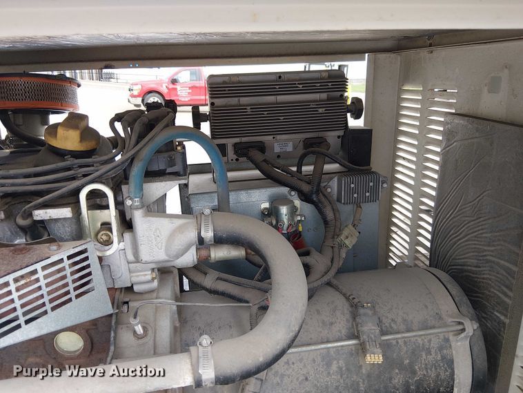 image for item DU3587 2010 Generac QT03016ANSX generator