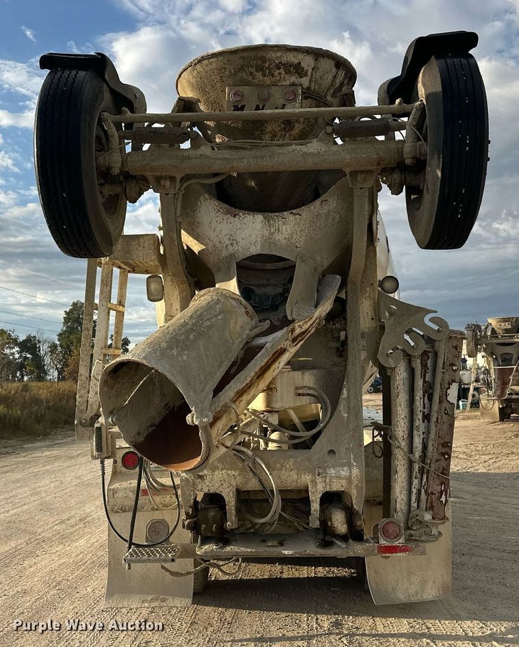 image for item DW4258 2005 Kenworth W900 ready mix truck