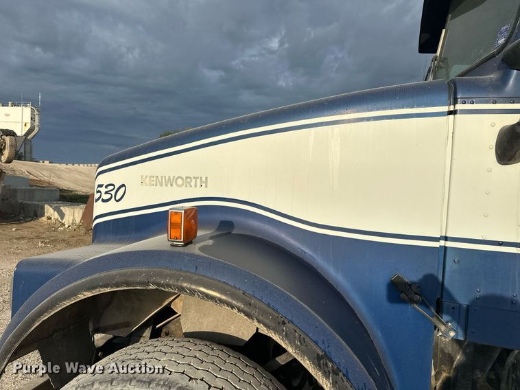 image for item DW4258 2005 Kenworth W900 ready mix truck