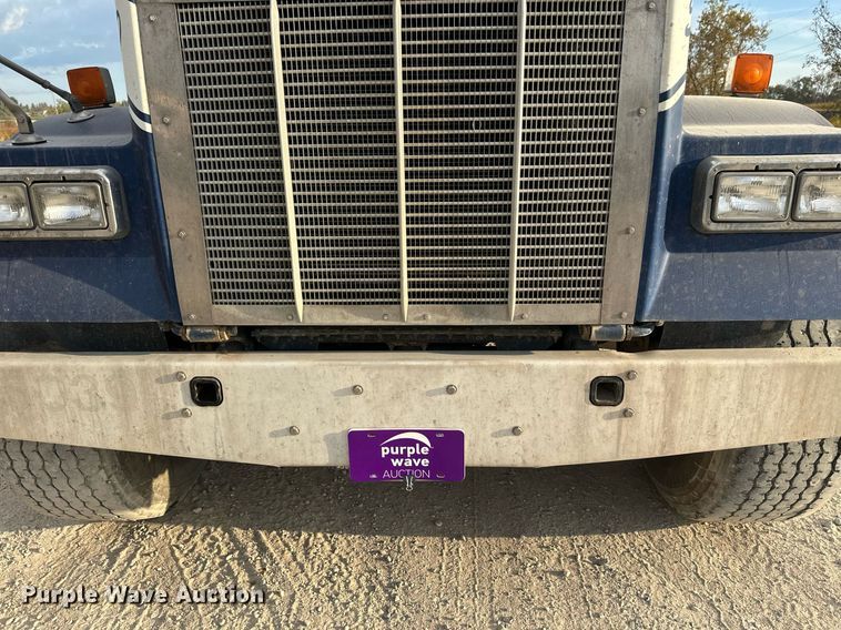 image for item DW4258 2005 Kenworth W900 ready mix truck