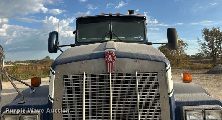 image for item DW4258 2005 Kenworth W900 ready mix truck