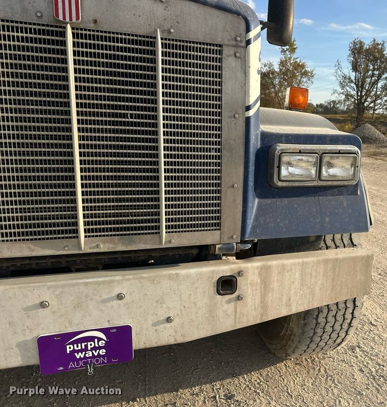 image for item DW4258 2005 Kenworth W900 ready mix truck