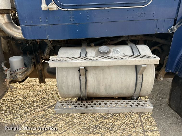 image for item DW4258 2005 Kenworth W900 ready mix truck