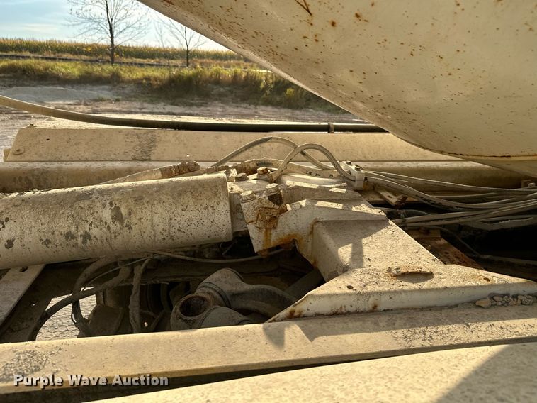 image for item DW4258 2005 Kenworth W900 ready mix truck