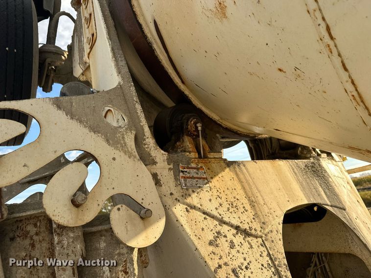 image for item DW4258 2005 Kenworth W900 ready mix truck