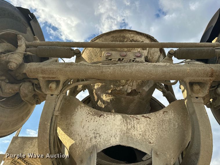 image for item DW4258 2005 Kenworth W900 ready mix truck