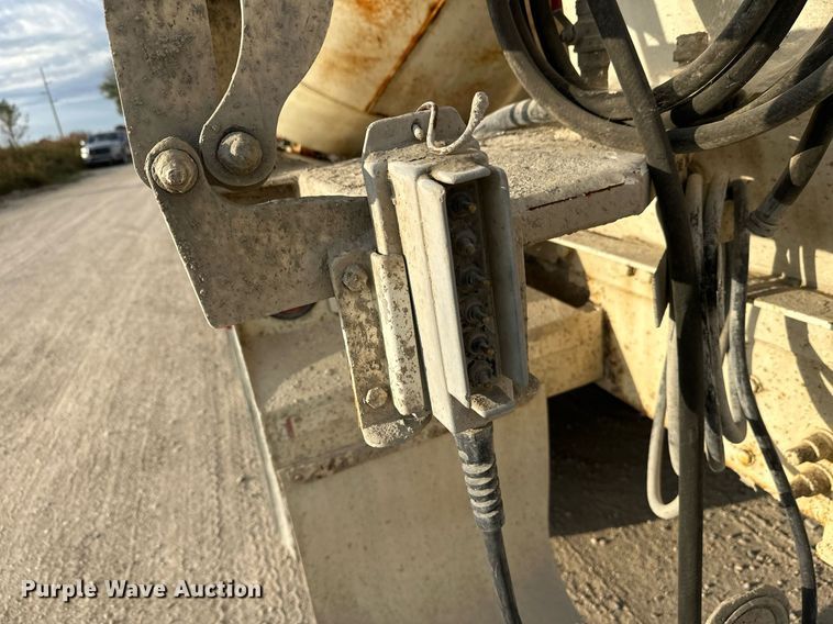 image for item DW4258 2005 Kenworth W900 ready mix truck