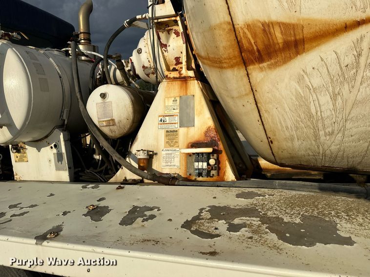 image for item DW4258 2005 Kenworth W900 ready mix truck