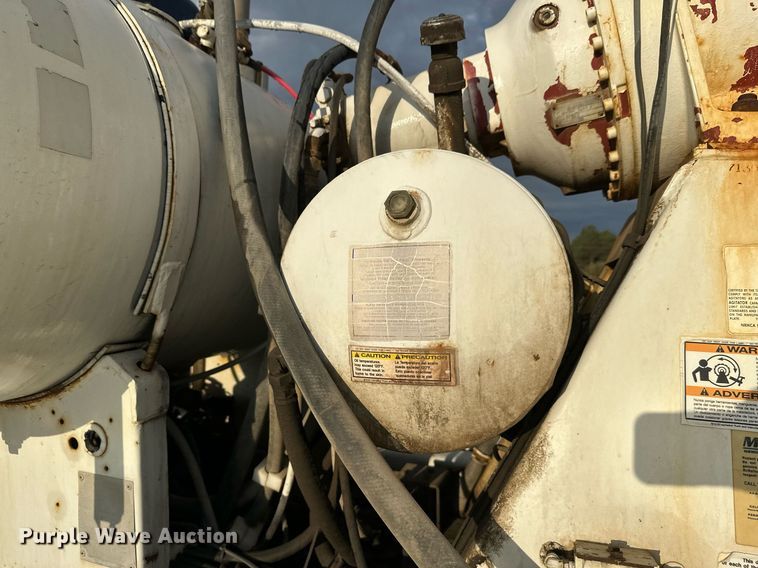 image for item DW4258 2005 Kenworth W900 ready mix truck