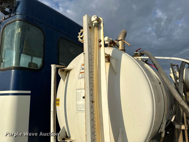 image for item DW4258 2005 Kenworth W900 ready mix truck