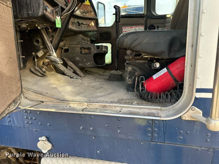 image for item DW4258 2005 Kenworth W900 ready mix truck