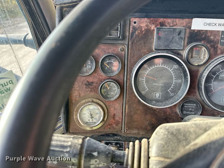 image for item DW4258 2005 Kenworth W900 ready mix truck