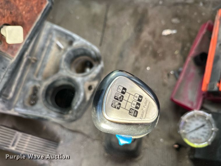 image for item DW4258 2005 Kenworth W900 ready mix truck