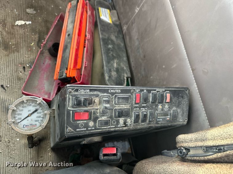 image for item DW4258 2005 Kenworth W900 ready mix truck