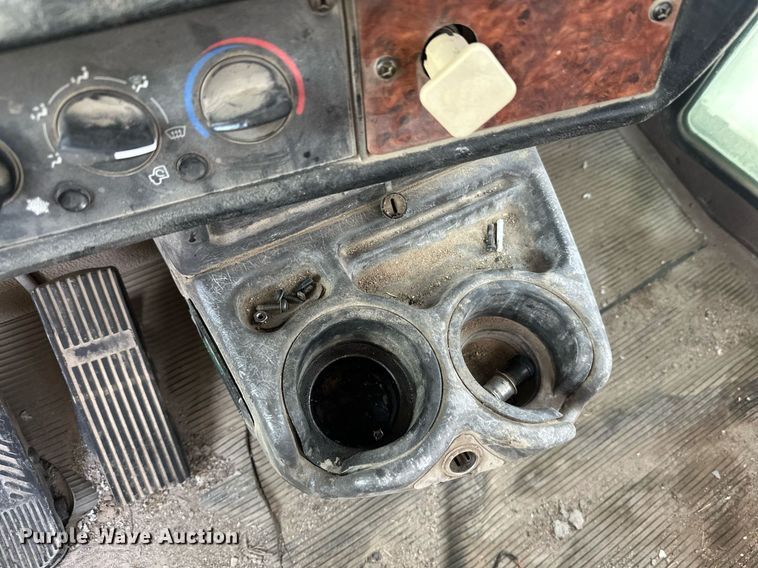 image for item DW4258 2005 Kenworth W900 ready mix truck