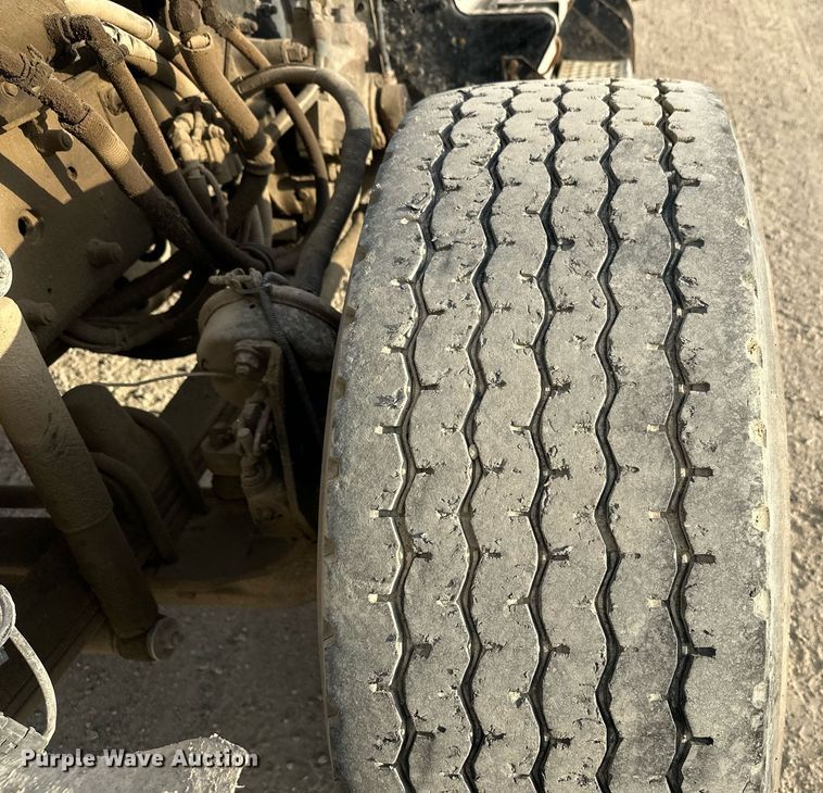 image for item DW4258 2005 Kenworth W900 ready mix truck