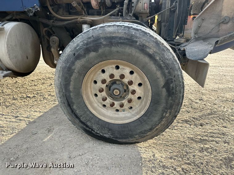 image for item DW4258 2005 Kenworth W900 ready mix truck