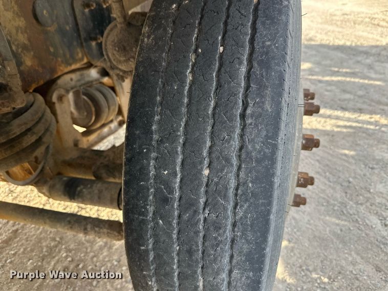 image for item DW4258 2005 Kenworth W900 ready mix truck