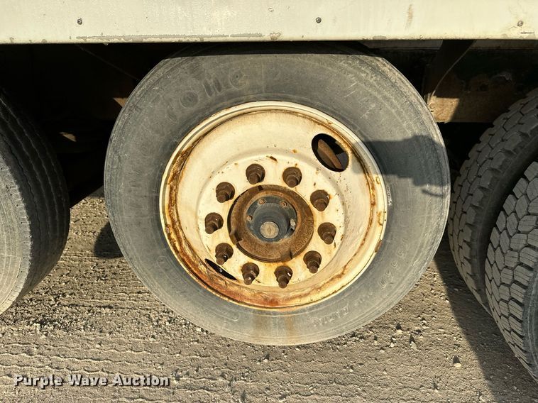 image for item DW4258 2005 Kenworth W900 ready mix truck