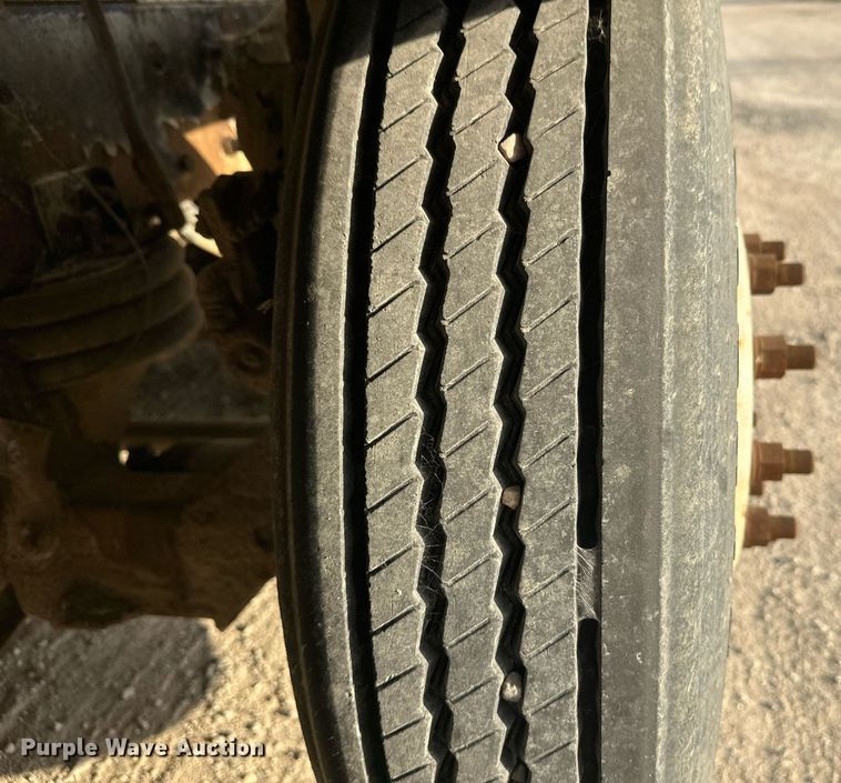 image for item DW4258 2005 Kenworth W900 ready mix truck