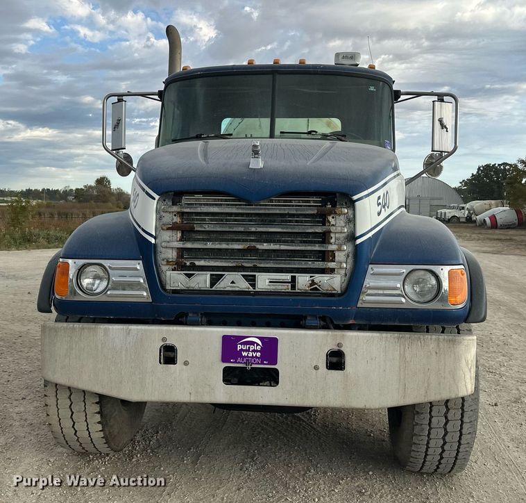 image for item DW4259 2005 Mack CV513 ready mix truck