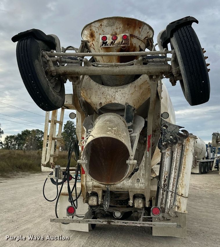 image for item DW4259 2005 Mack CV513 ready mix truck