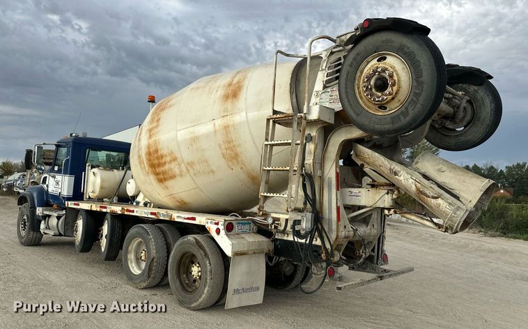 image for item DW4259 2005 Mack CV513 ready mix truck