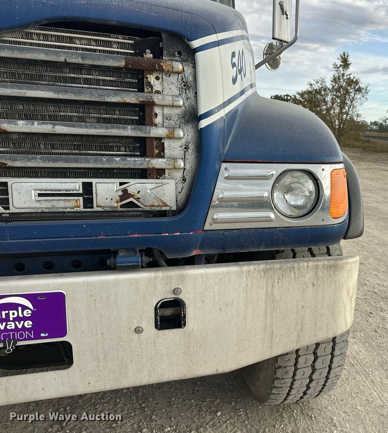 image for item DW4259 2005 Mack CV513 ready mix truck