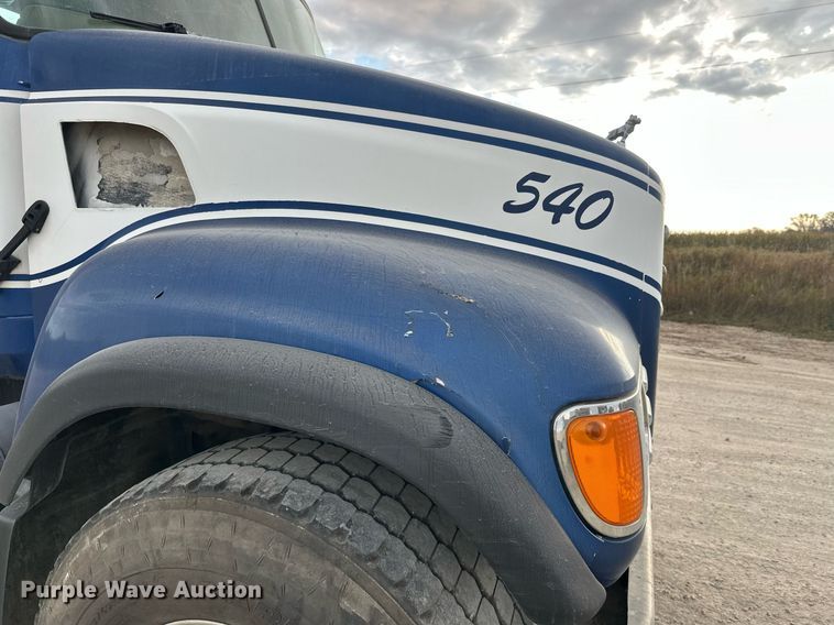 image for item DW4259 2005 Mack CV513 ready mix truck