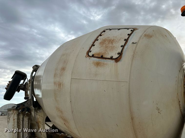 image for item DW4259 2005 Mack CV513 ready mix truck