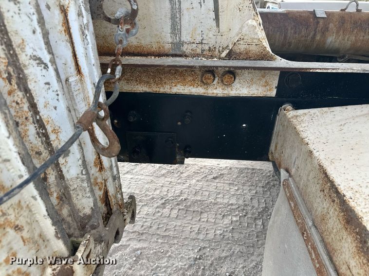 image for item DW4259 2005 Mack CV513 ready mix truck