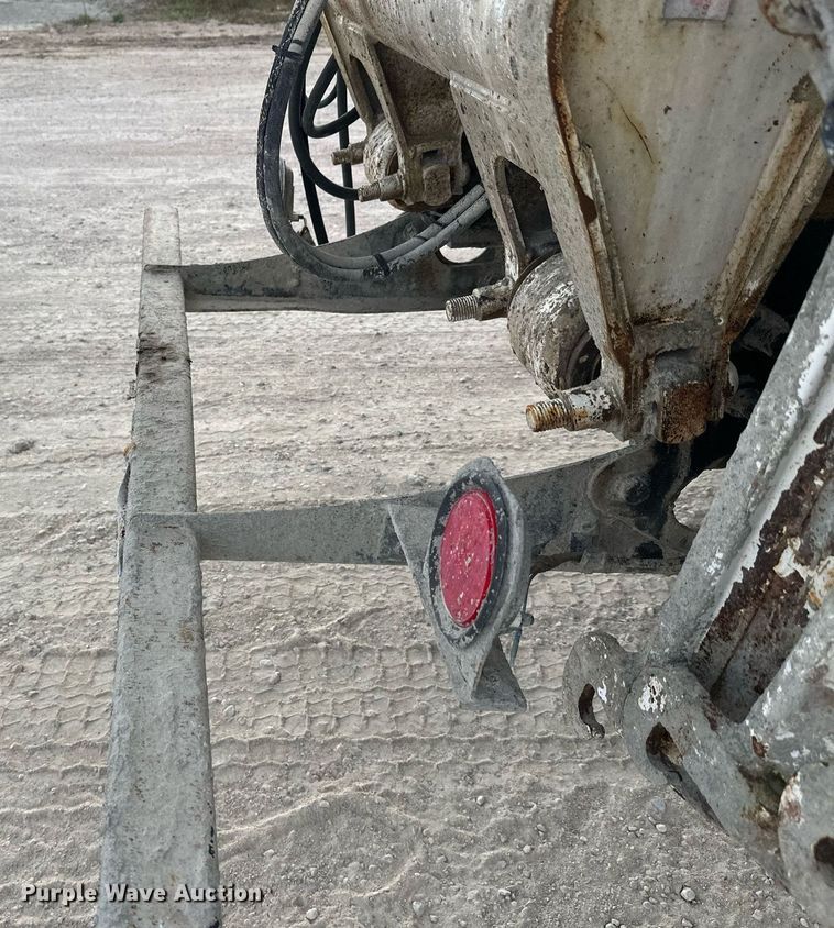 image for item DW4259 2005 Mack CV513 ready mix truck