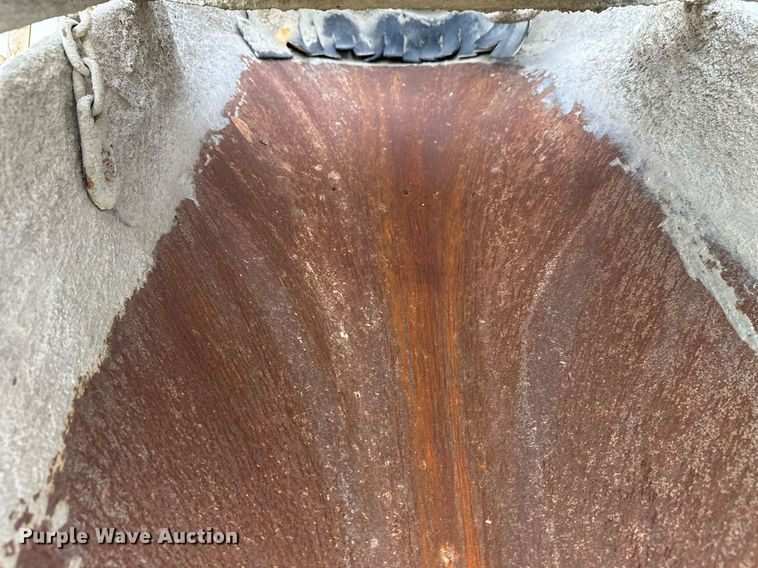 image for item DW4259 2005 Mack CV513 ready mix truck