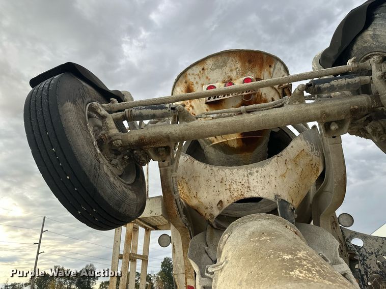 image for item DW4259 2005 Mack CV513 ready mix truck