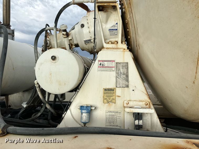 image for item DW4259 2005 Mack CV513 ready mix truck