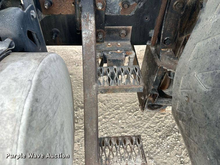 image for item DW4259 2005 Mack CV513 ready mix truck