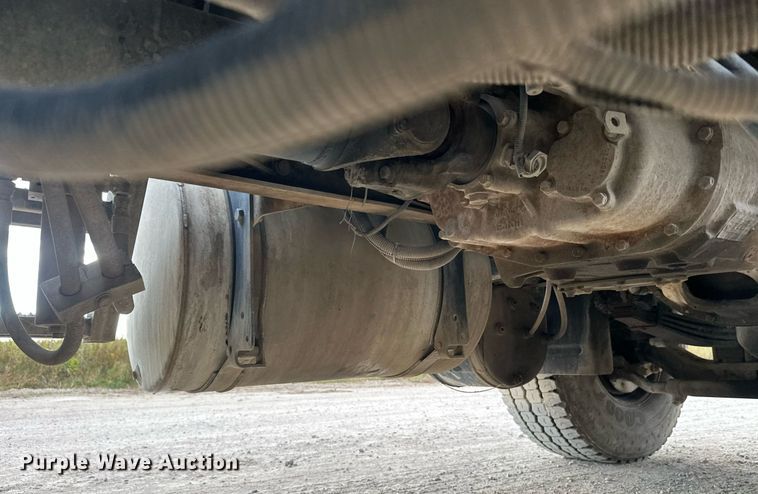 image for item DW4259 2005 Mack CV513 ready mix truck