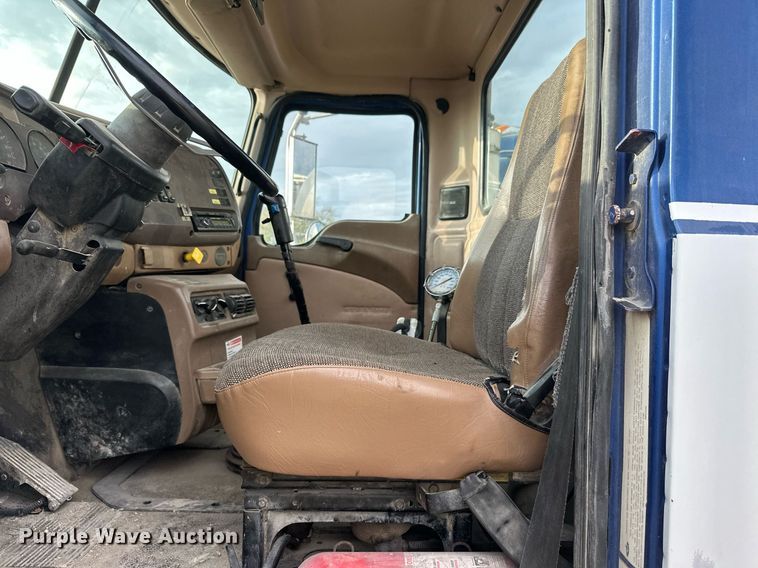 image for item DW4259 2005 Mack CV513 ready mix truck