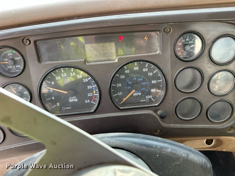 image for item DW4259 2005 Mack CV513 ready mix truck