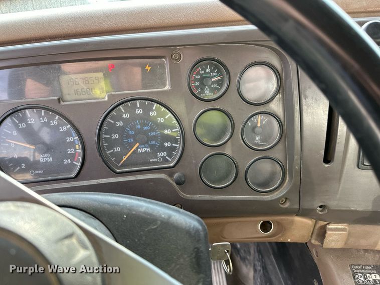 image for item DW4259 2005 Mack CV513 ready mix truck