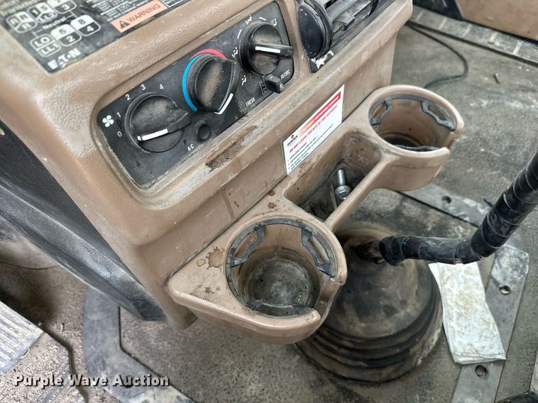 image for item DW4259 2005 Mack CV513 ready mix truck