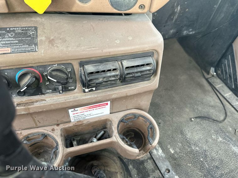 image for item DW4259 2005 Mack CV513 ready mix truck