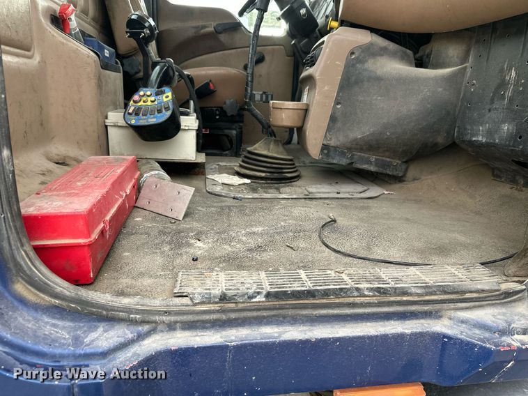 image for item DW4259 2005 Mack CV513 ready mix truck